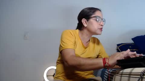 yaya____ online show from 26, 3, 2026