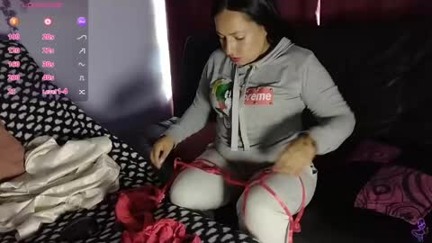 Snapshot of yazflor chatting on 1, 5, 2026 Hazzan y Greisy online show from 1, 5, 2026