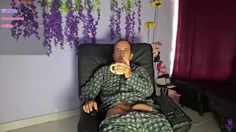 Snapshot of yazfore chatting on 3, 7, 2026 Hazzan online show from 3, 7, 2026