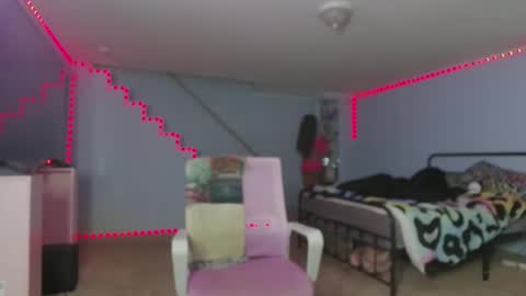 Snapshot of yazminroyal chatting on 11, 12, 2024 Yazmin Royal online show from 11, 12, 2024