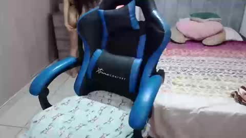 Snapshot of yeibles_hana2 chatting on 17, 10, 2025 yeibles_hana2 online show from 17, 10, 2025