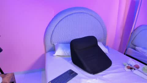 yeika_foxy online show from 15, 4, 2026