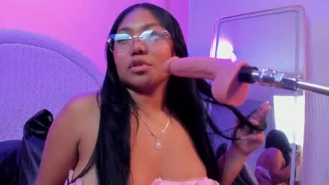 Snapshot of yeika_foxy chatting on 19, 7, 2026 yeika_foxy online show from 19, 7, 2026