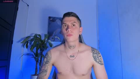 YEIKO ROMERO online show from 22, 12, 2025