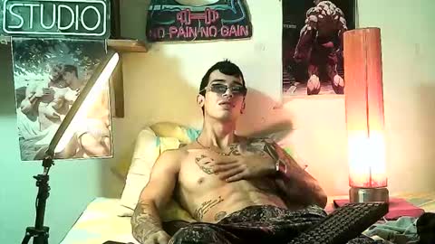 yeisoncastellanos1999 online show from 11, 11, 2025