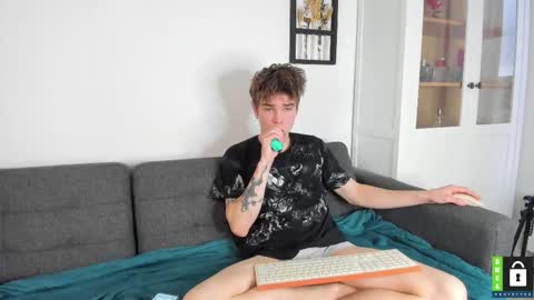 Yen online show from 8, 11, 2025