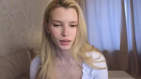 Snapshot of yennaone chatting on 17, 2, 2026 Yenna online show from 17, 2, 2026