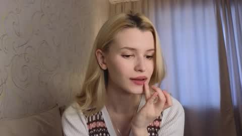 Snapshot of yennaone chatting on 25, 2, 2026 Yenna online show from 25, 2, 2026