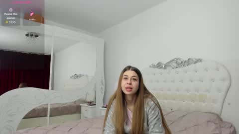 Snapshot of yennefer13 chatting on 10, 4, 2026 yennefer13 online show from 10, 4, 2026