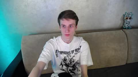 Snapshot of yes_cute_boy_ chatting on 18, 3, 2026 Eden online show from 18, 3, 2026
