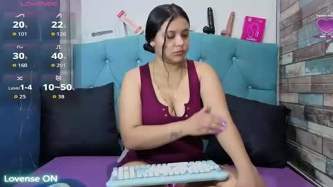 yesamin_stone18 online show from 16, 7, 2026