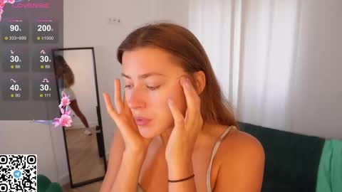 Snapshot of yess_kiki chatting on 18, 9, 2025 Kiki online show from 18, 9, 2025