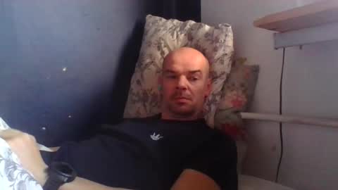 Snapshot of yewloo chatting on 25, 10, 2025 yewloo online show from 25, 10, 2025