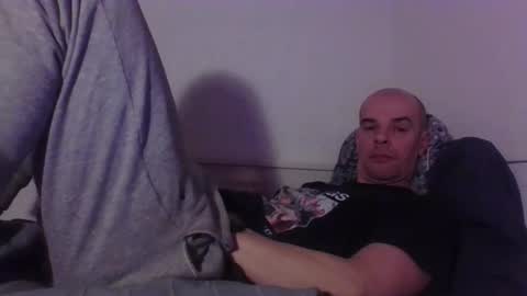 yewloo online show from 14, 2, 2026