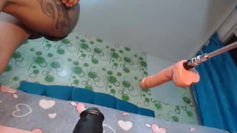 Snapshot of yeyecandy chatting on 9, 10, 2025 yeyecandy online show from 9, 10, 2025