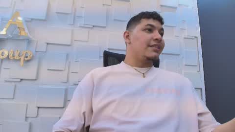 Snapshot of yhan_alvarez25 chatting on 23, 2, 2025 YHAN ALVAREZ25 online show from 23, 2, 2025