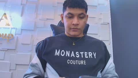 Snapshot of yhan_alvarez25 chatting on 6, 3, 2025 YHAN ALVAREZ25 online show from 6, 3, 2025