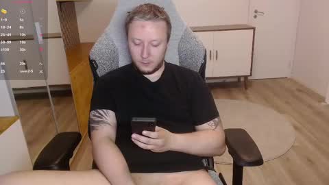 Snapshot of yhdxhy chatting on 8, 6, 2026 James online show from 8, 6, 2026