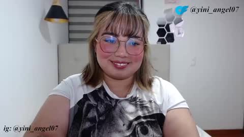 Snapshot of yini_angel07 chatting on 9, 11, 2025 hii i am yini online show from 9, 11, 2025