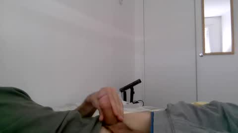 Snapshot of yinyangvibes69 chatting on 24, 7, 2026 YinYangVibes69 online show from 24, 7, 2026