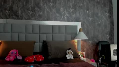 Snapshot of yiyisandoval chatting on 19, 3, 2026 yiyisandoval online show from 19, 3, 2026