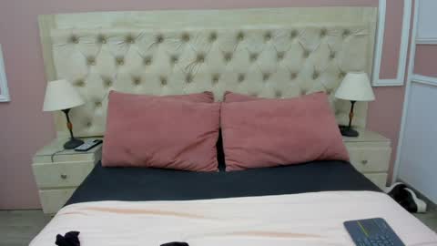 Snapshot of yiyisandoval chatting on 6, 4, 2026 yiyisandoval online show from 6, 4, 2026