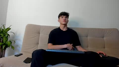 Snapshot of yizus_bonz chatting on 24, 5, 2026 yizus_bonz online show from 24, 5, 2026