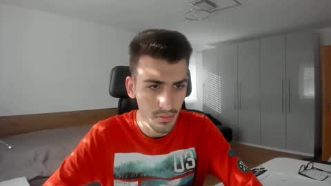 Snapshot of yoda130305 chatting on 18, 11, 2025 yoda130305 online show from 18, 11, 2025