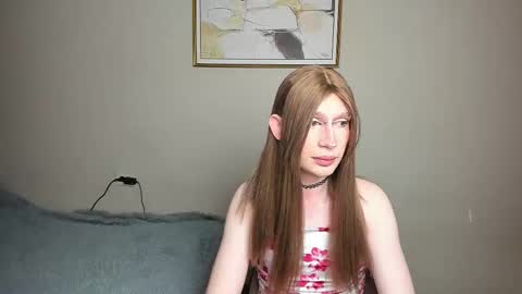 Mikaella - Mika online show from 26, 11, 2025