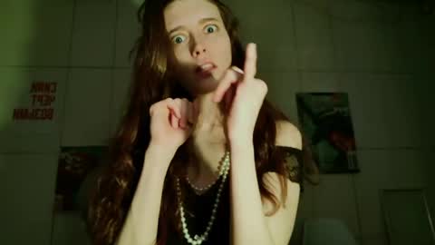 yoka_paradoxxx online show from 14, 4, 2026