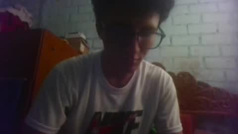 Snapshot of yori009 chatting on 17, 5, 2026 yori009 online show from 17, 5, 2026