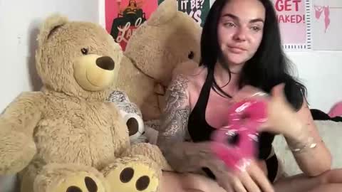 Snapshot of yorkshiregirlyy chatting on 24, 5, 2026 Yorkshire Girly online show from 24, 5, 2026