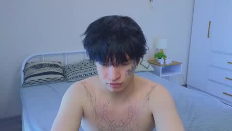 Snapshot of yosh1k chatting on 14, 11, 2025 YOSHI PVT IS OPEN online show from 14, 11, 2025