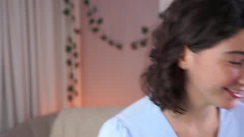 Elizabeth brunette -- Darline blonde  online show from 15, 12, 2024