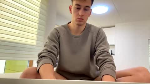 Snapshot of youcan__ chatting on 7, 3, 2025 youcan__ online show from 7, 3, 2025