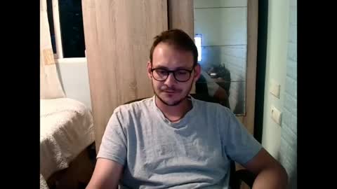 Snapshot of younromki chatting on 12, 5, 2026 A... online show from 12, 5, 2026