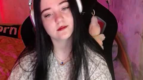 your_8a8y online show from 1, 12, 2025