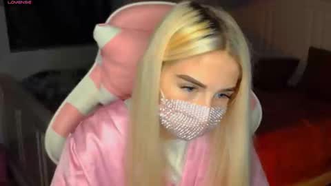 Snapshot of your___barbie chatting on 5, 1, 2025 Barbie online show from 5, 1, 2025