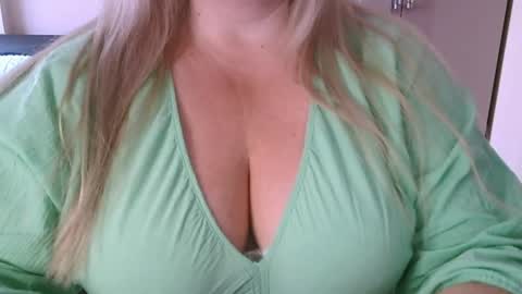Snapshot of your__maria chatting on 1, 7, 2026 Maria Love online show from 1, 7, 2026
