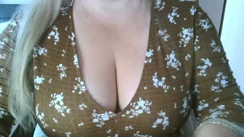 Snapshot of your__maria chatting on 11, 7, 2026 Maria Love online show from 11, 7, 2026