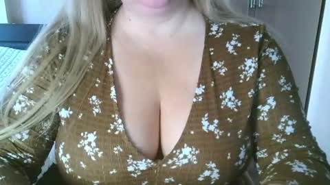 Snapshot of your__maria chatting on 16, 7, 2026 Maria Love online show from 16, 7, 2026