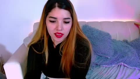 Snapshot of your_girl_of_dream chatting on 8, 8, 2026 your_girl_of_dream online show from 8, 8, 2026