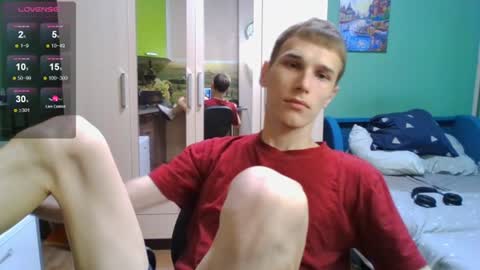 Snapshot of your_honeyy chatting on 19, 7, 2026 Mark online show from 19, 7, 2026
