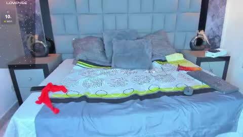 Snapshot of your_lady_milf chatting on 19, 6, 2026 your_lady_milf online show from 19, 6, 2026
