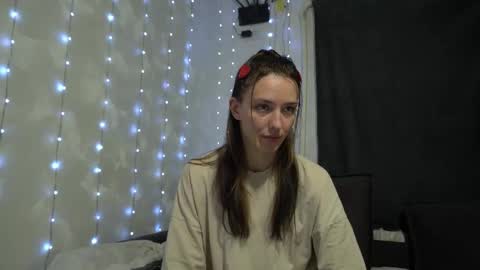 Snapshot of your_little_flexible_girl chatting on 13, 2, 2026 Meri online show from 13, 2, 2026