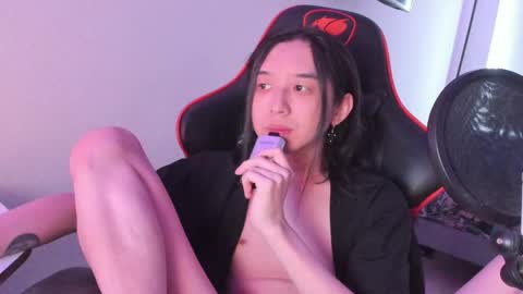 Snapshot of your_little_twink chatting on 10, 5, 2026 Han online show from 10, 5, 2026