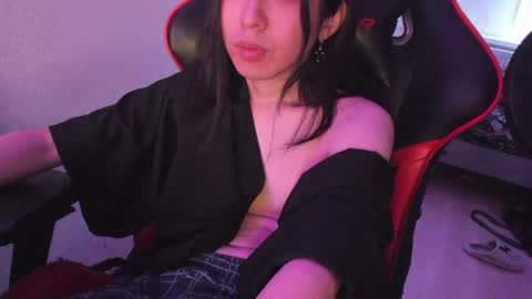 Snapshot of your_little_twink chatting on 19, 5, 2026 Han online show from 19, 5, 2026