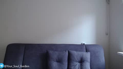 Snapshot of your_soul_garden chatting on 25, 6, 2026 Zoe online show from 25, 6, 2026