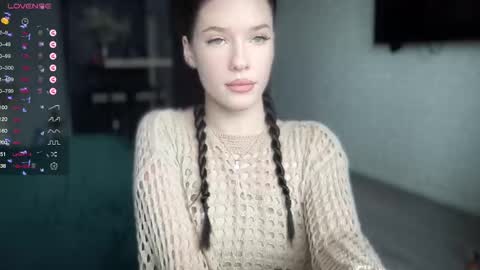 Snapshot of your_sweet_angel_ chatting on 11, 2, 2025 Mia online show from 11, 2, 2025