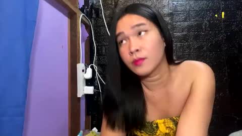 your_twinkletoes18 online show from 23, 11, 2025